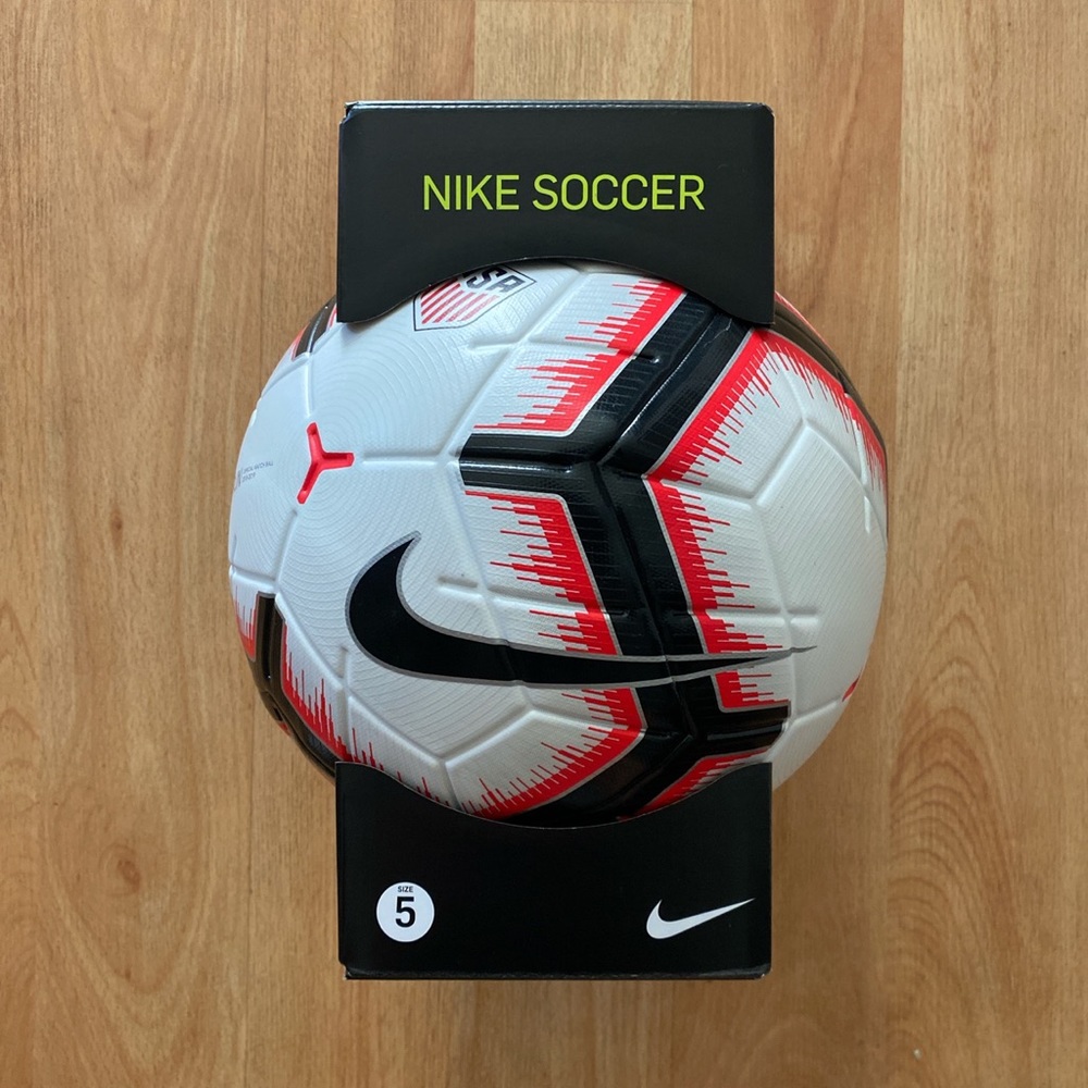 Nike USA match ball